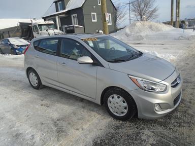 Hyundai Accent 2015 - Thumbnail 3