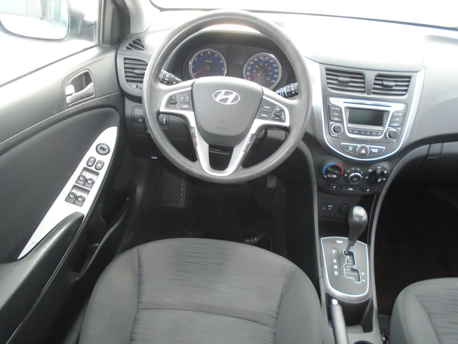Hyundai Accent 2015 - Image 8