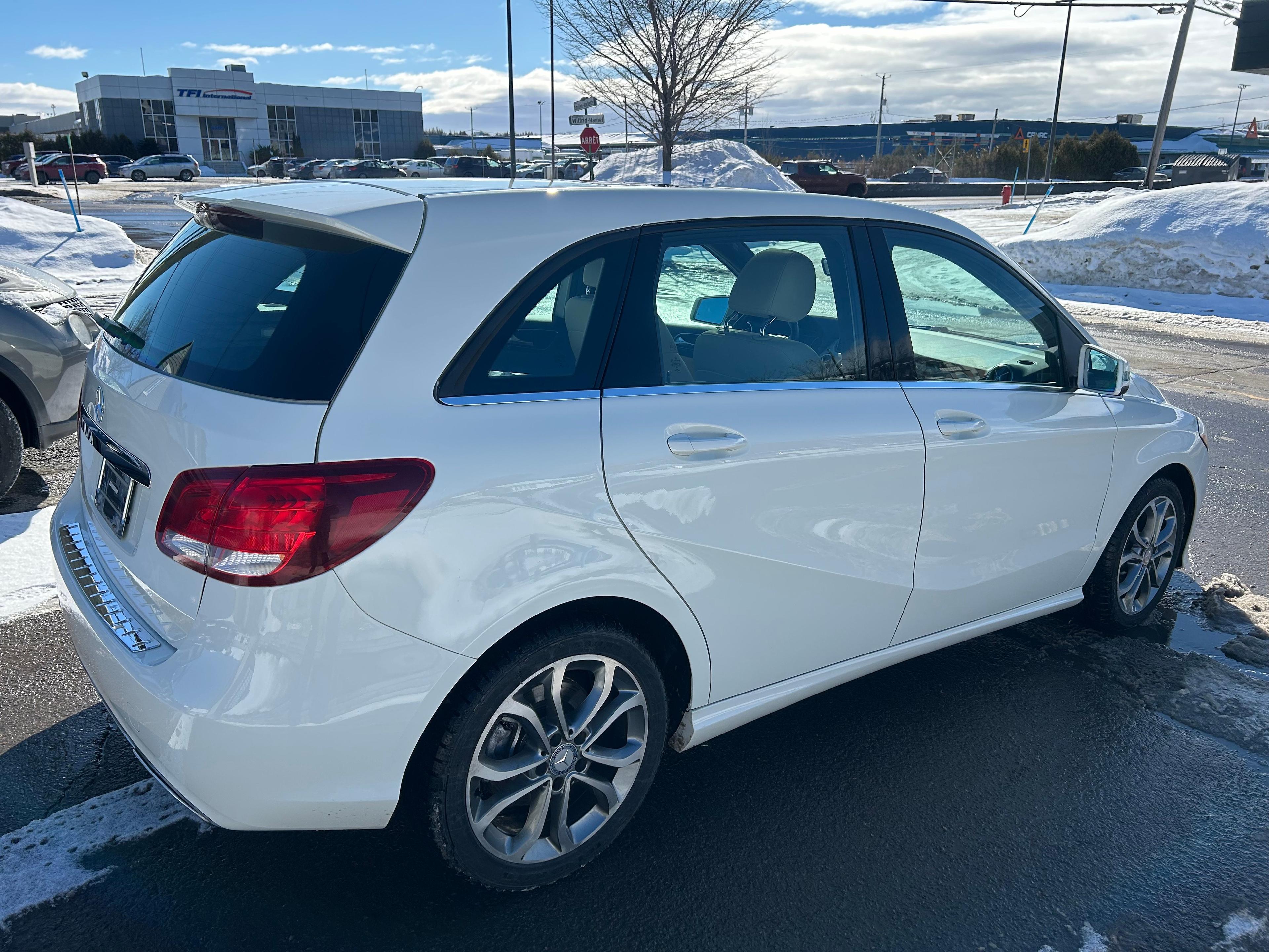 Mercedes-Benz B 250 2015 - Image 4