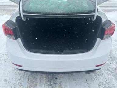 Hyundai Elantra 2016 - Thumbnail 9