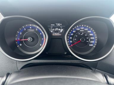 Hyundai Elantra 2016 - Thumbnail 14