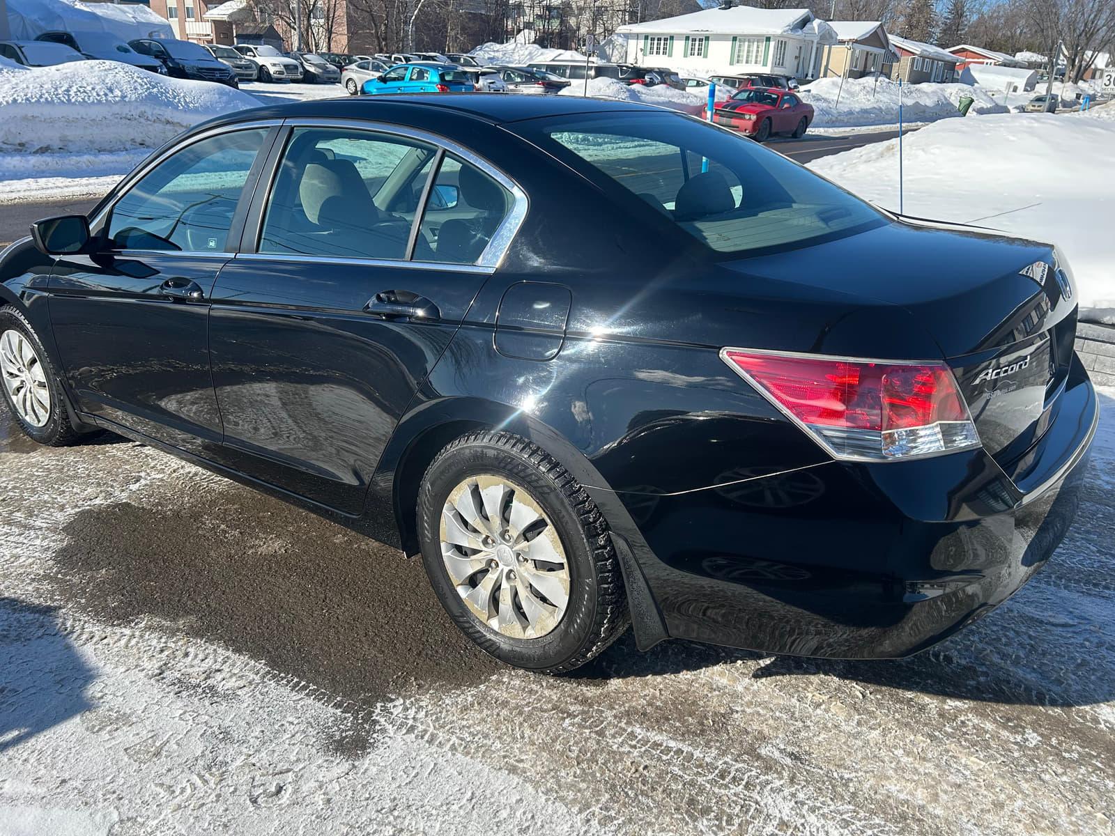 Honda Accord 2010 - Image 6