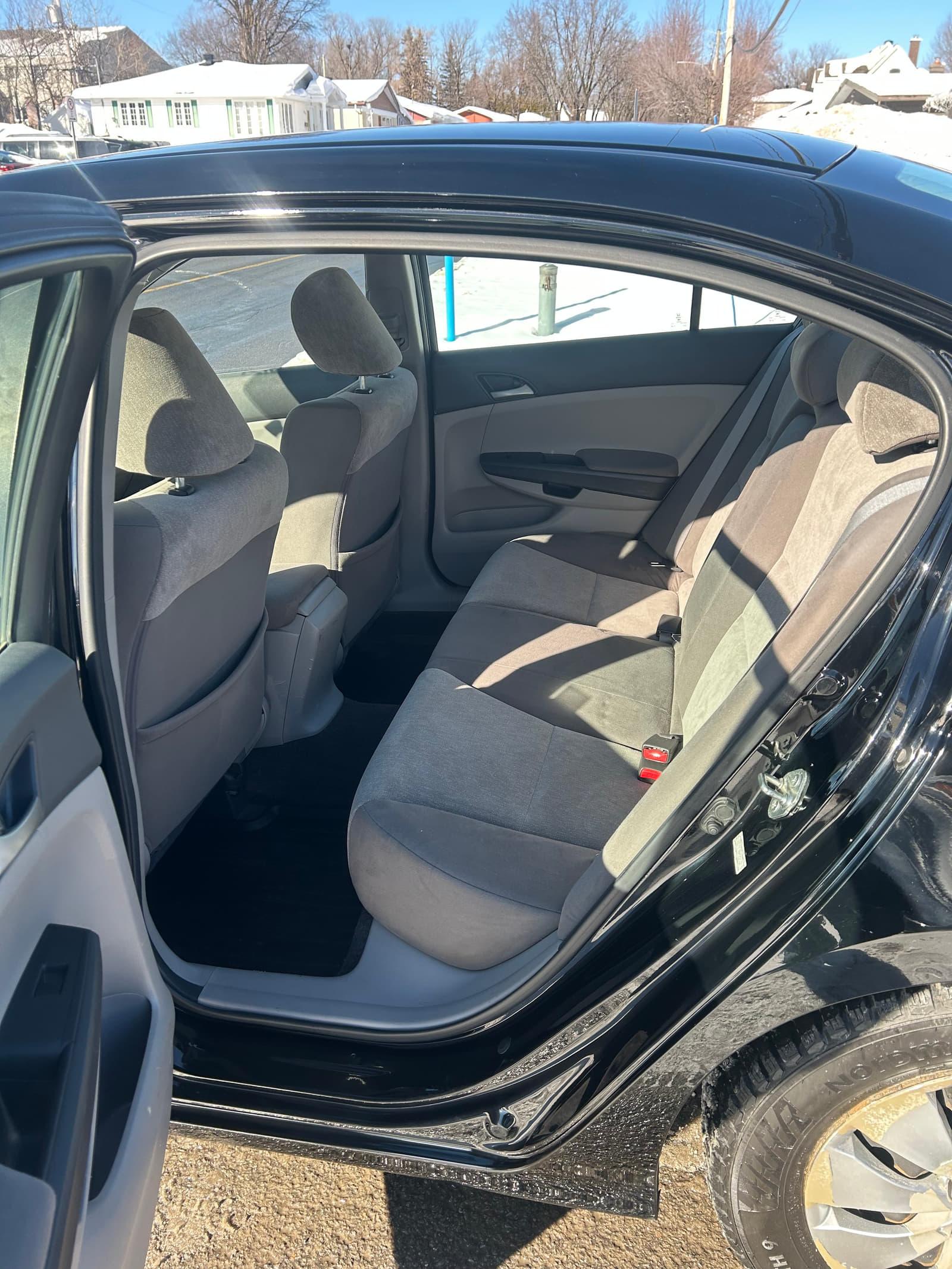 Honda Accord 2010 - Image 8