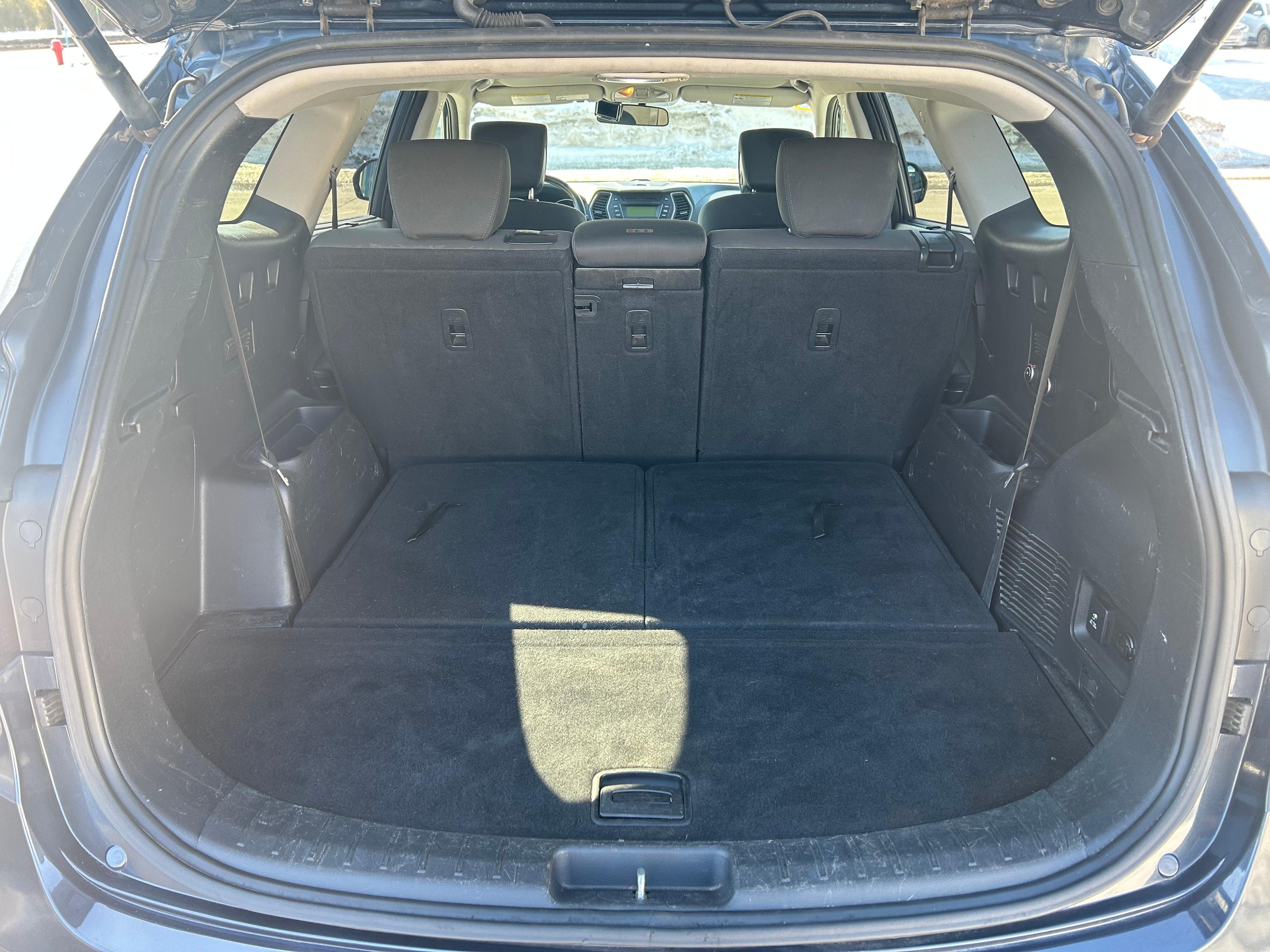 Hyundai Santa Fe XL 2015 - Image 11