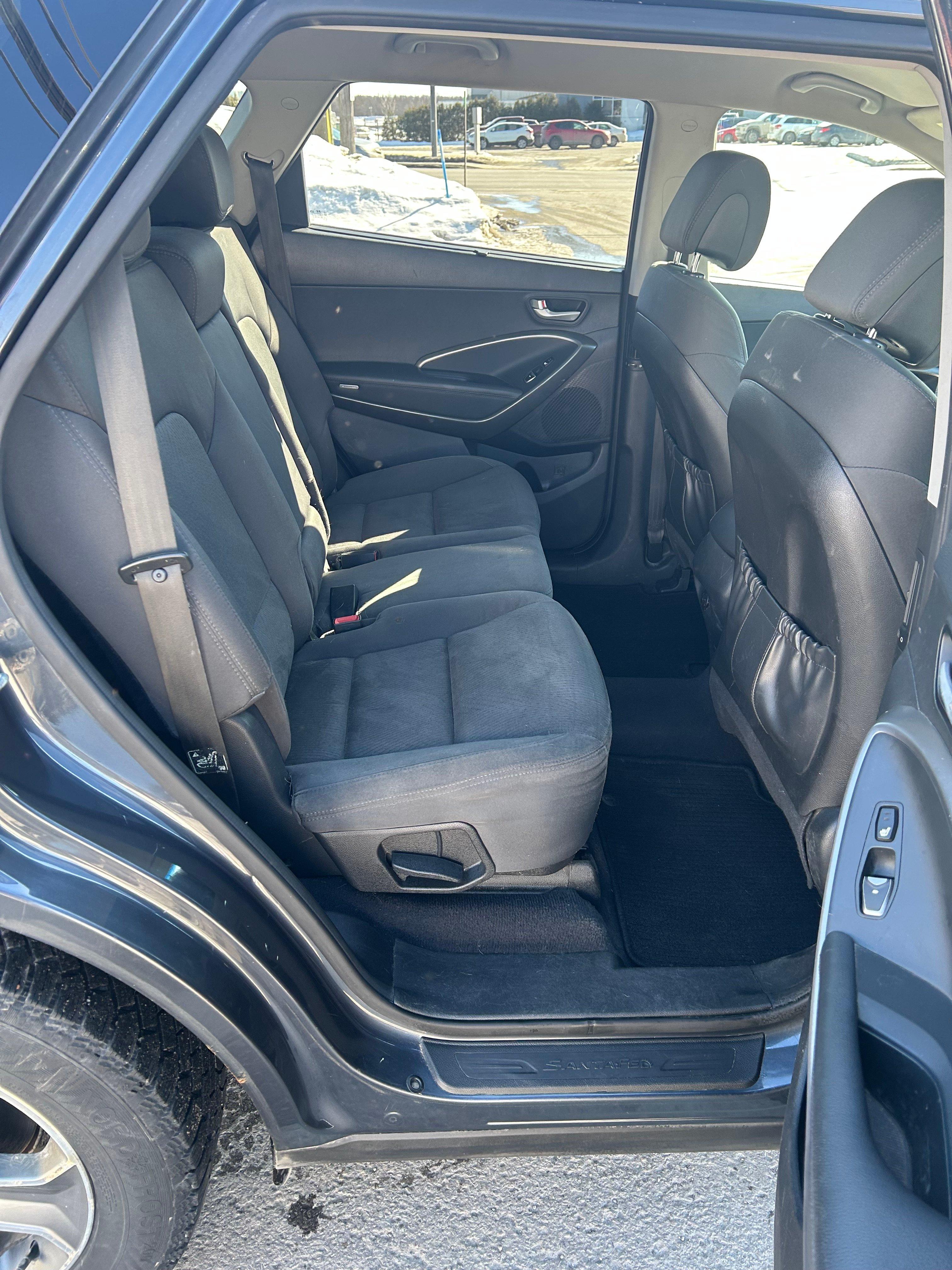 Hyundai Santa Fe XL 2015 - Image 12