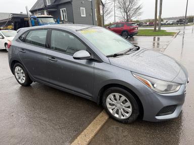 Hyundai Accent 2019 - Thumbnail 3