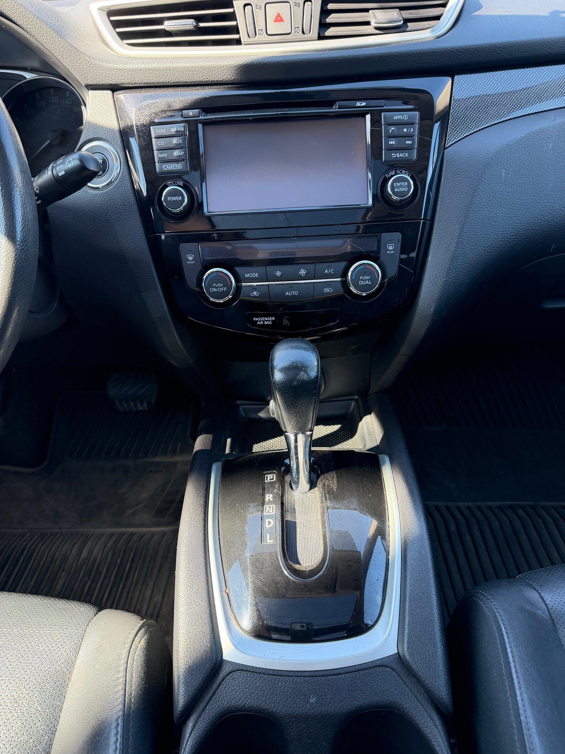 Nissan Rogue 2015 - Image 8